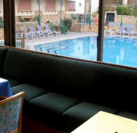 The Santa Maria 3*