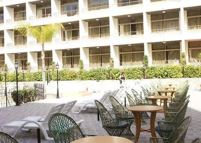 The Santa Maria بوجبة